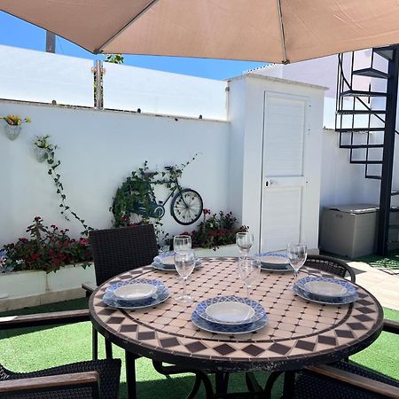 Pirata Bungalow Sea Front Estepona Dış mekan fotoğraf