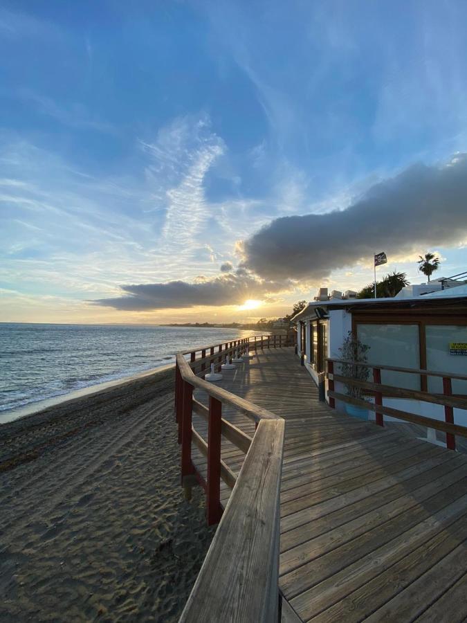Pirata Bungalow Sea Front Estepona Dış mekan fotoğraf