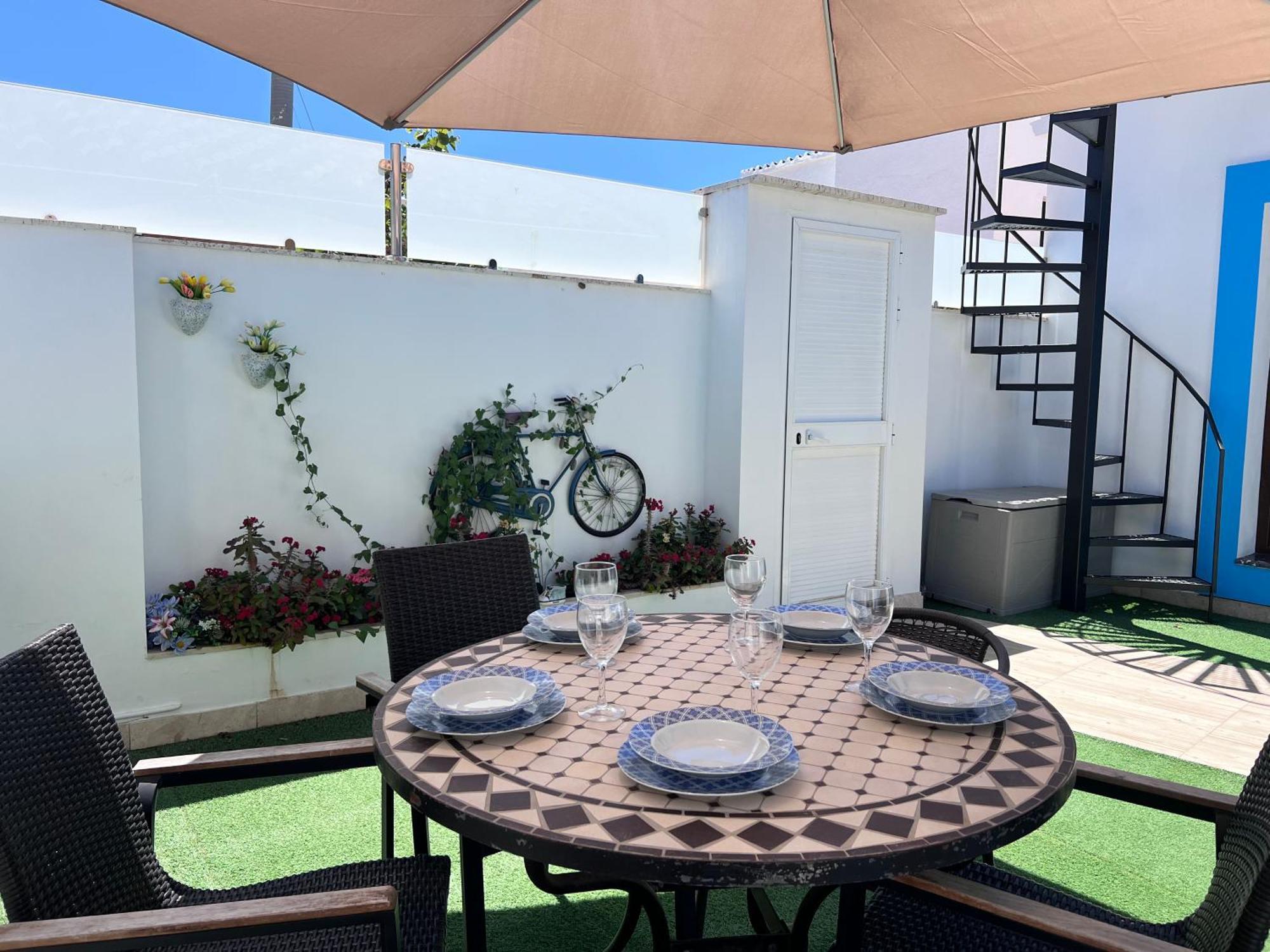 Pirata Bungalow Sea Front Estepona Dış mekan fotoğraf