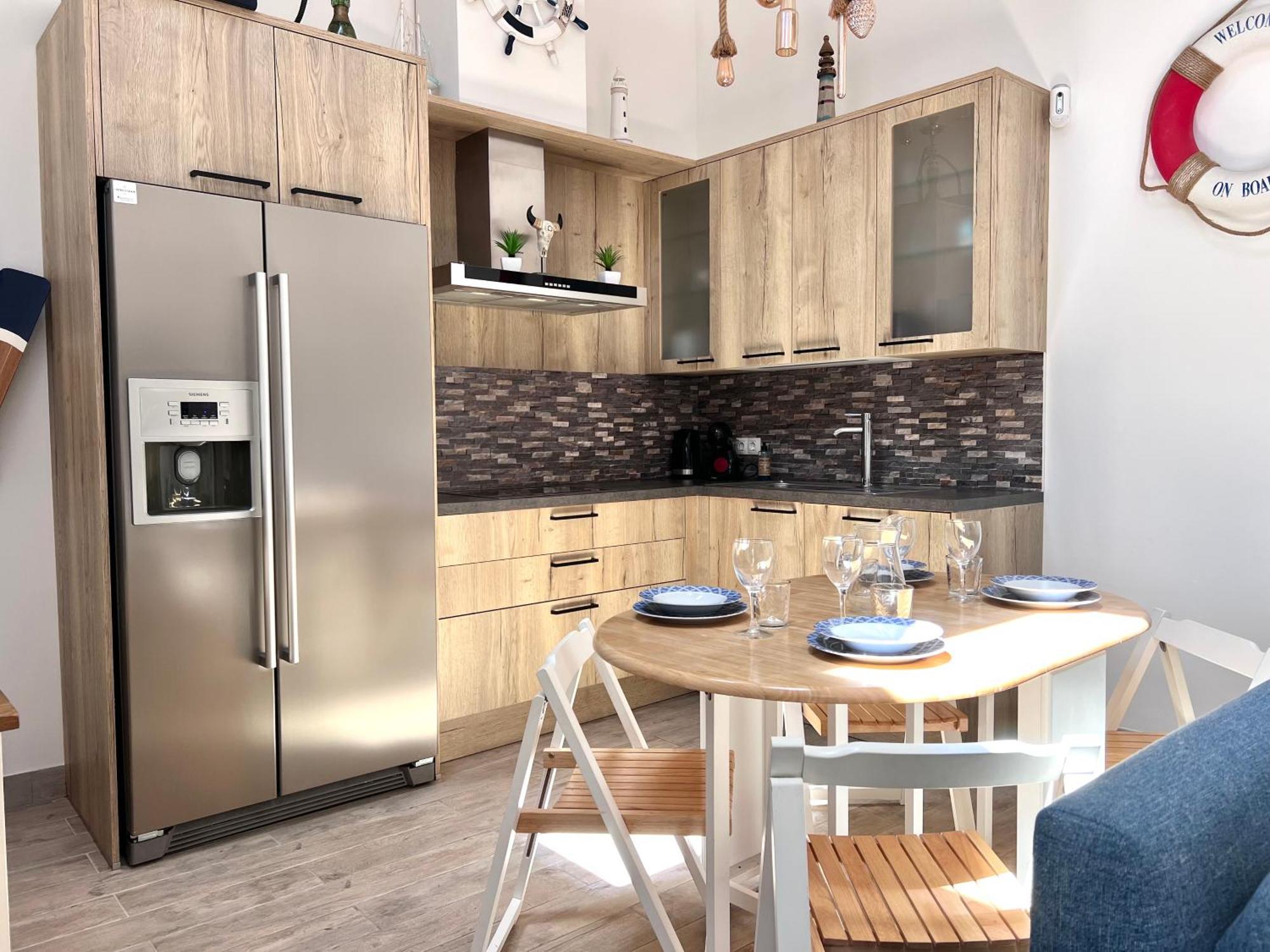 Pirata Bungalow Sea Front Estepona Dış mekan fotoğraf
