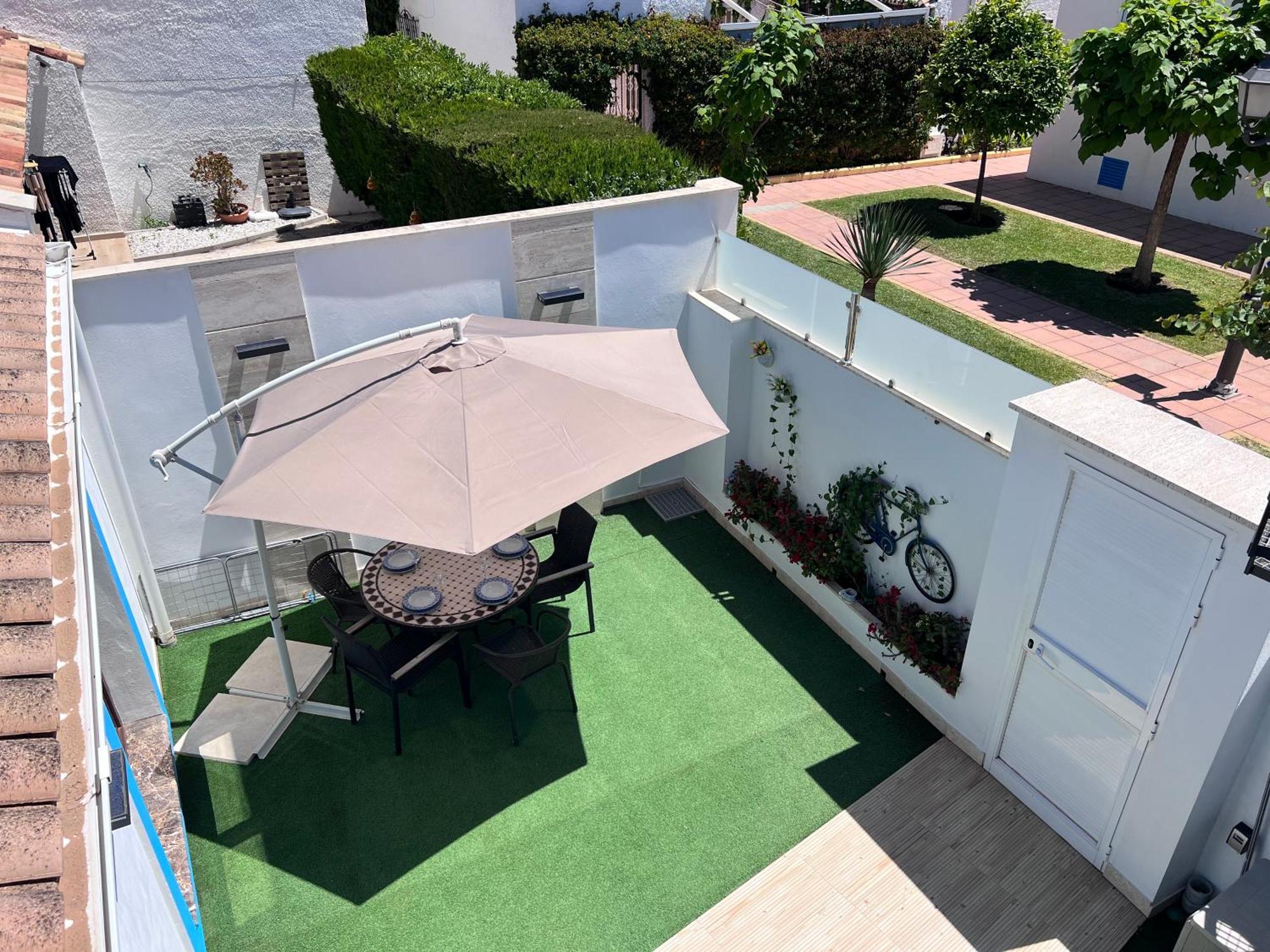 Pirata Bungalow Sea Front Estepona Dış mekan fotoğraf
